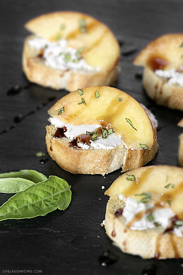 An appetizer that will impress the palates of your friends. Peach Crostini with Goat Cheese and other flavorful ingredients. Simple and delicious! Recipe at livelaughrowe.com