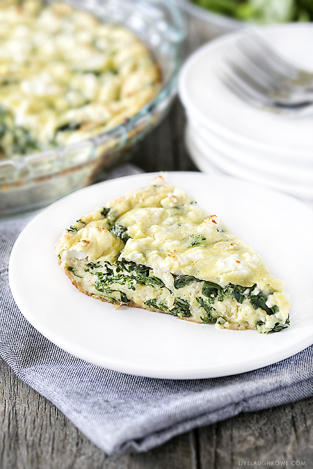 Need to use up some left over spinach? This Weight Watchers friendly Spinach and Feta Quiche is easy to make and great for breakfast, lunch or dinner. Recipe at livelaughrowe.com