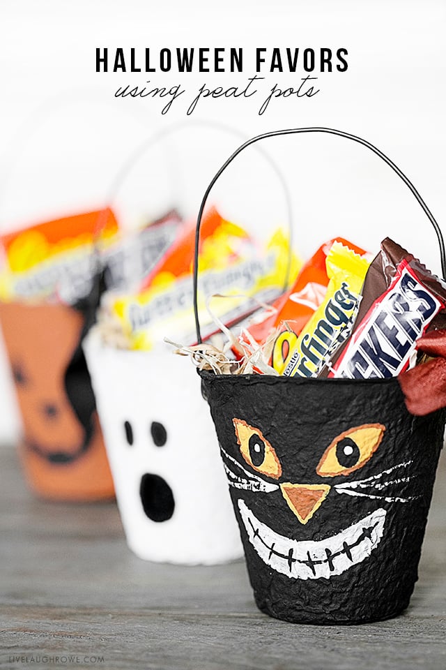Vintage Inspired Halloween Party Favors using Peat Pots! Aren't they adorable? I love these and they would make great little gifts too. Tutorial at livelaughrowe.com