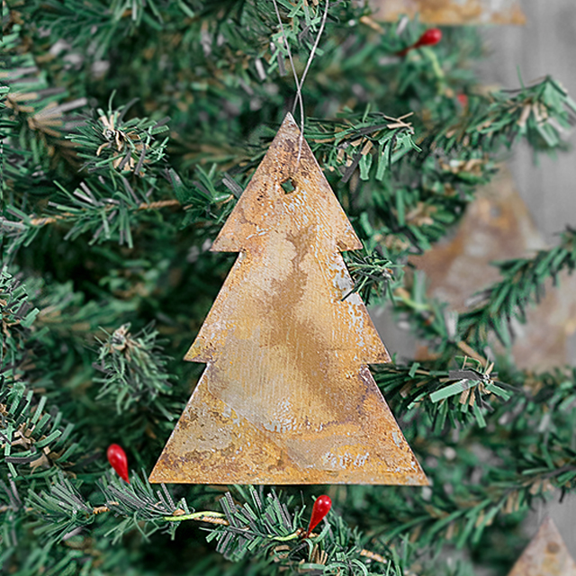 Metal on sale christmas ornaments