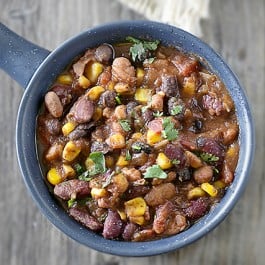 This Vegetarian Three-Bean Weight Watchers Chili is not only easy to make, but it's ZERO SmartPoints on the WW FreeStyle program. Recipe at livelaughrowe.com