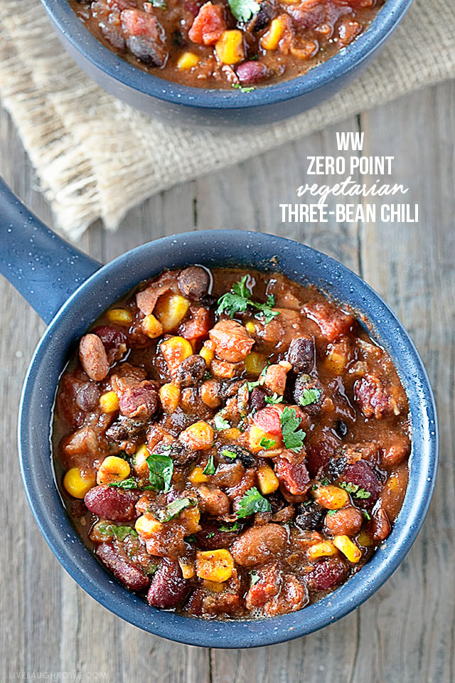 This Vegetarian Three-Bean Weight Watchers Chili is not only easy to make, but it's ZERO SmartPoints on the WW FreeStyle program. Recipe at livelaughrowe.com