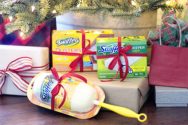 #DontSweatYourPet this holiday season! Pet friendly holidays and less stress are key with Swiffer Green. Learn why at livelaughrowe.com #SwifferFanatic #ad