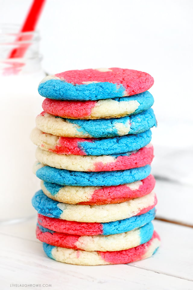 Add these colorful Patriotic Cake Batter Cookies to your July 4th festivities! Simple to make and delicious to eat. Recipe at livelaughrowe.com