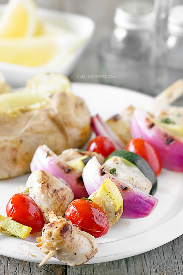 Enjoy these delicious Lemon-Basil Chicken Kebabs with Vegetables! Coming in at only 1 point per kebab on WW -- you'll certainly be enjoying a few. Recipe at livelaughrowe.com