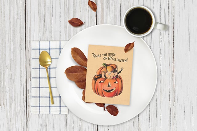 Styled Halloween Place Setting with Printable