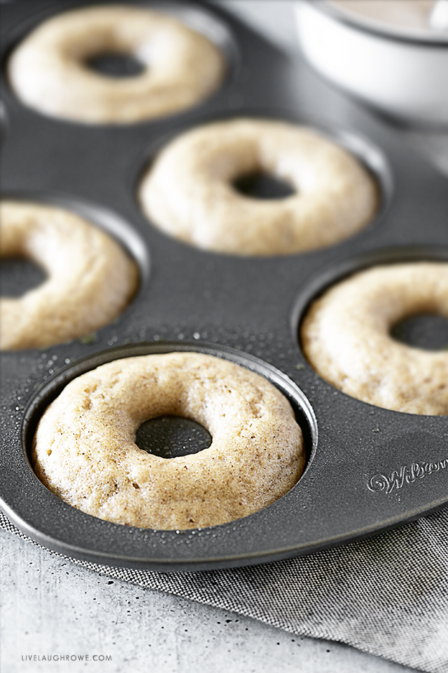 Baked Donuts in Pan