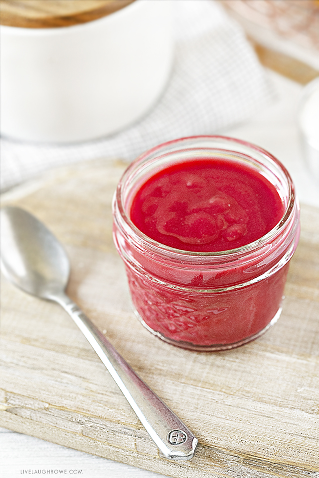 How to Make Raspberry Puree - Live Laugh Rowe