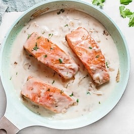 Pan-Seared Salmon with Cream Sauce