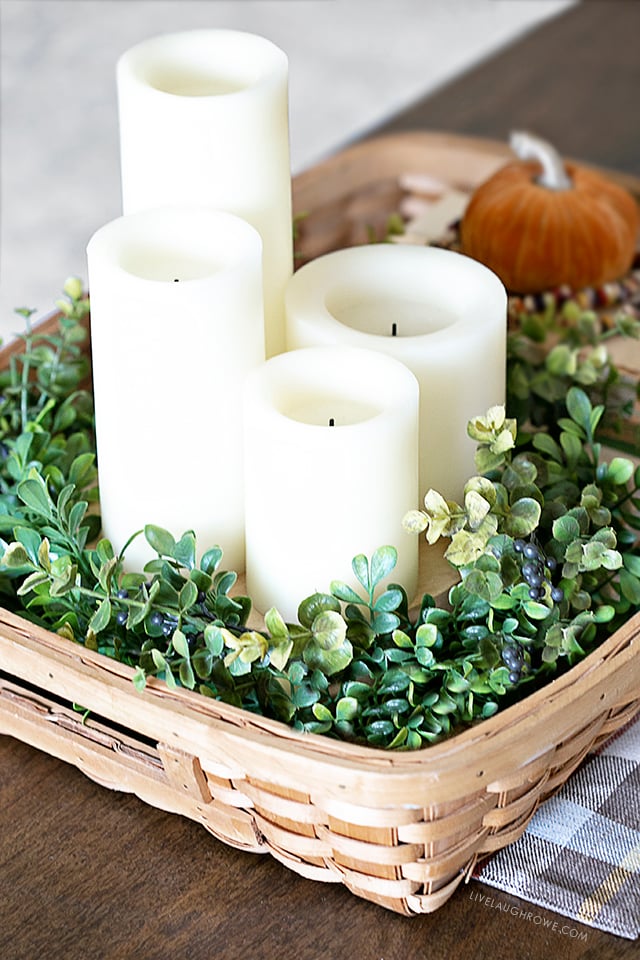 Cozy Fall Decor. Coffee table