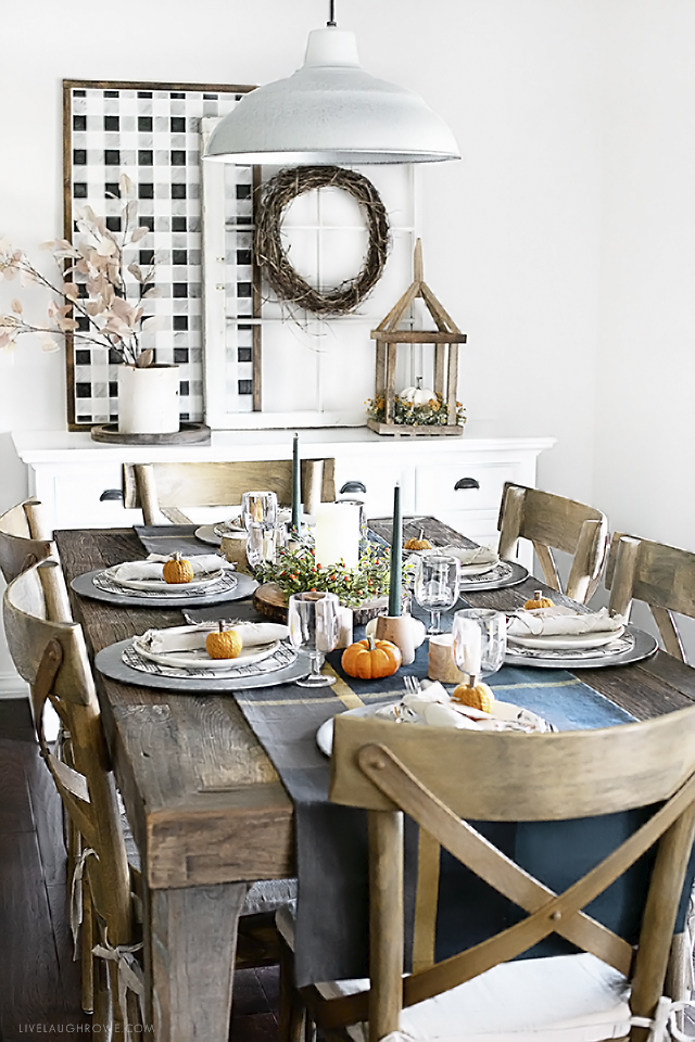 Harvest Tablescape in Dining Room