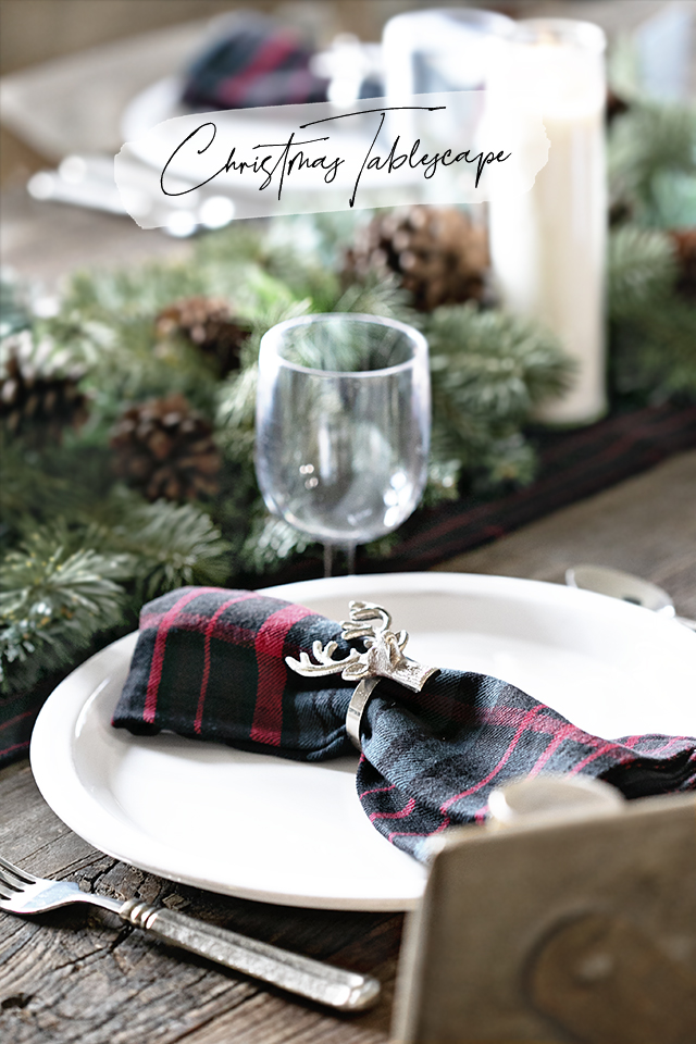 Simple Christmas Tablescape