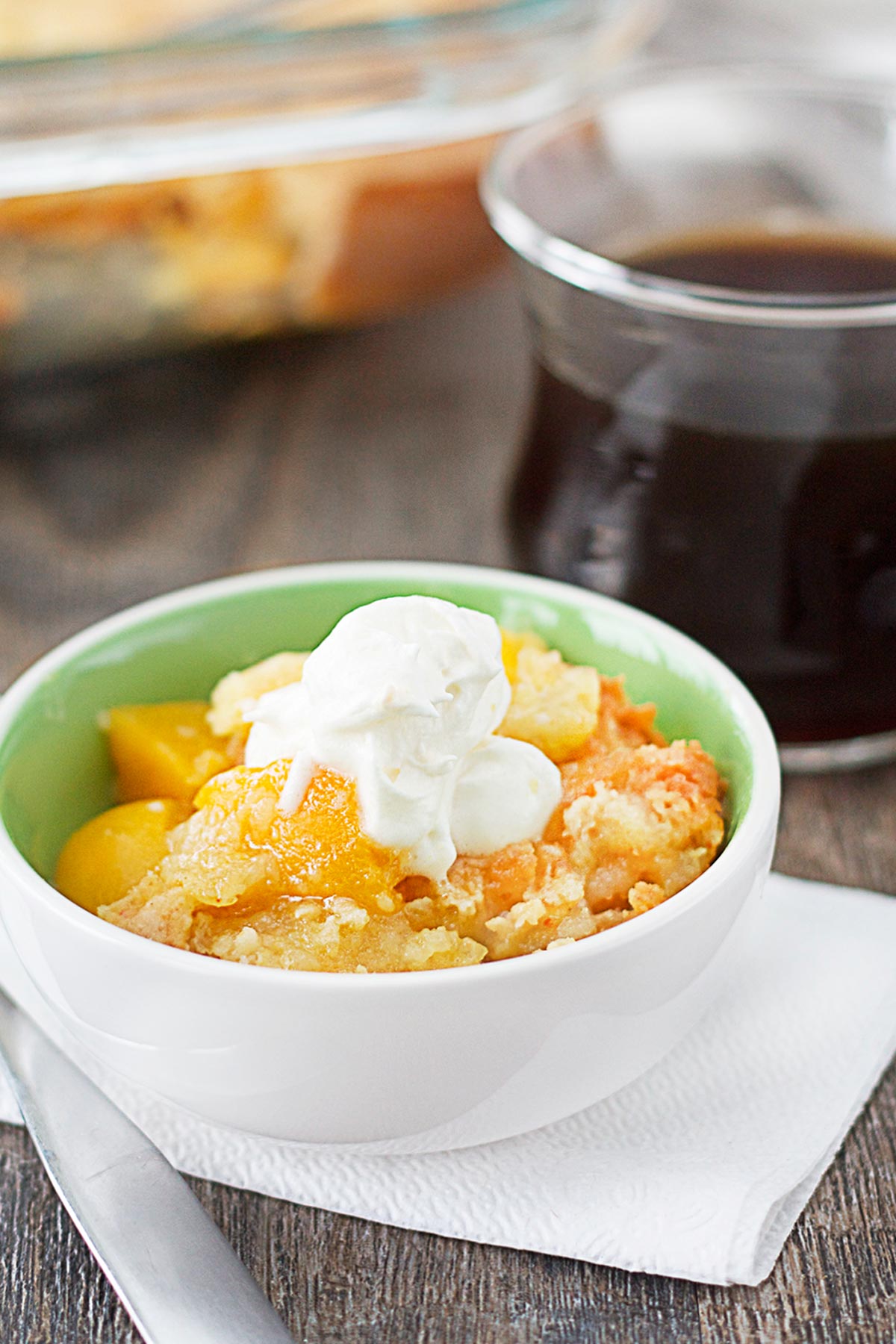 https://livelaughrowe.com/wp-content/uploads/2021/07/Yummy-Peach-Dump-Cake.-LiveLaughRowe.jpg