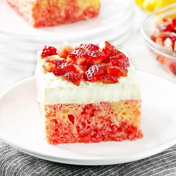 Strawberry Lemonade Poke Cake Recipe - Live Laugh Rowe