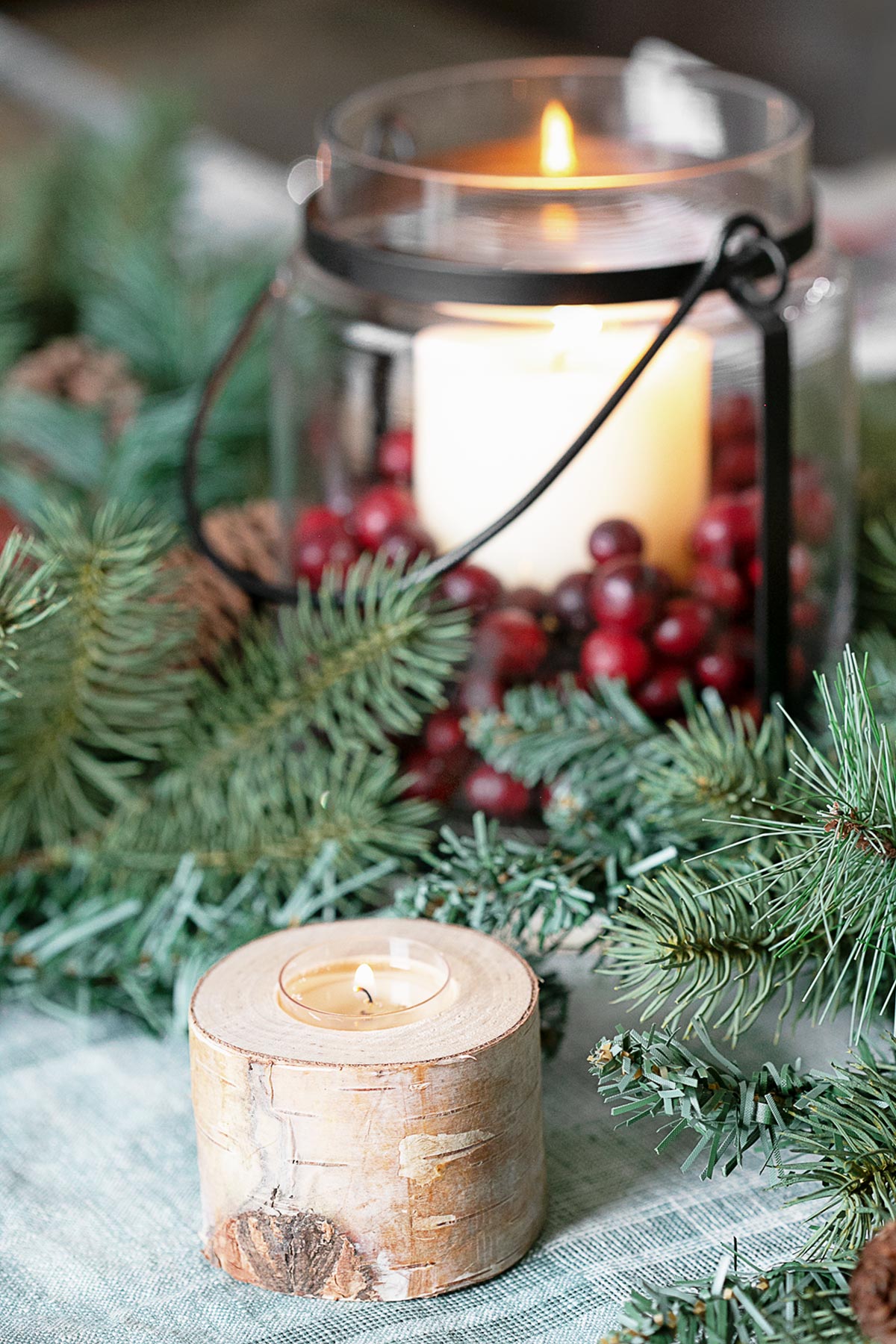 Simple Christmas Table Decor