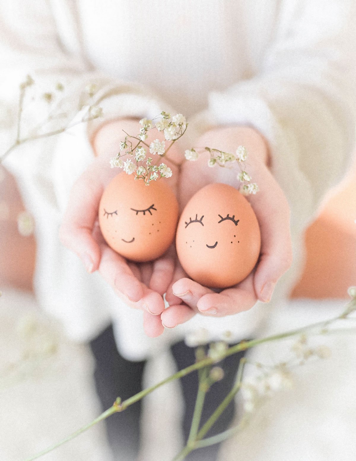 Spring Bucket List Idea: Decorating Eggs