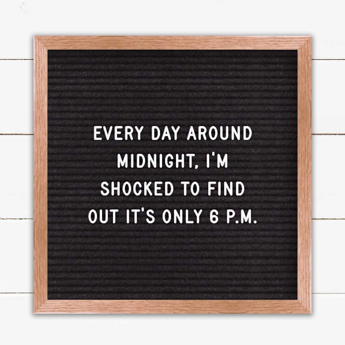 letterboard about daylight savings time