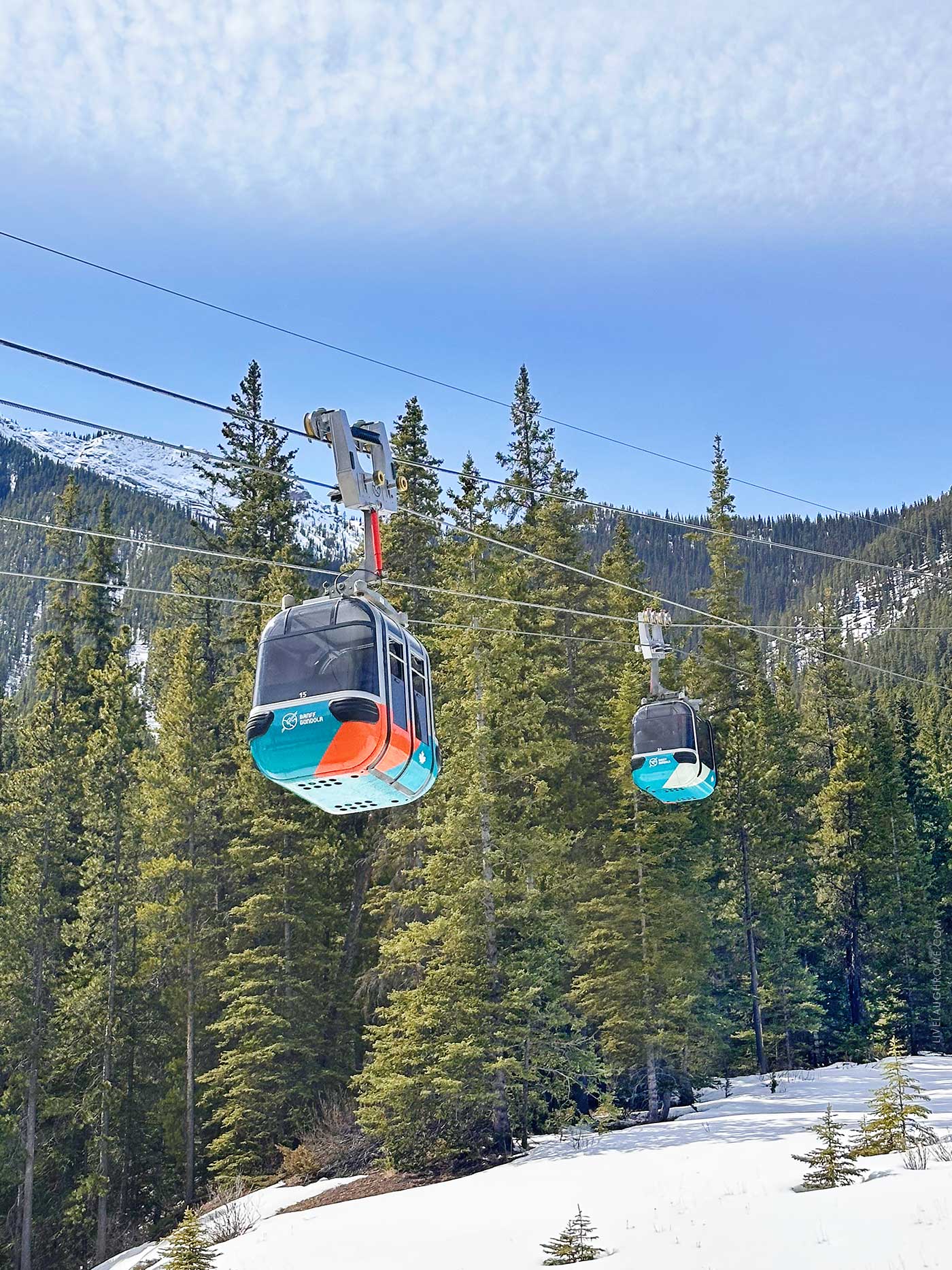 Gondola ride at Banff National Park with snow on the ground
